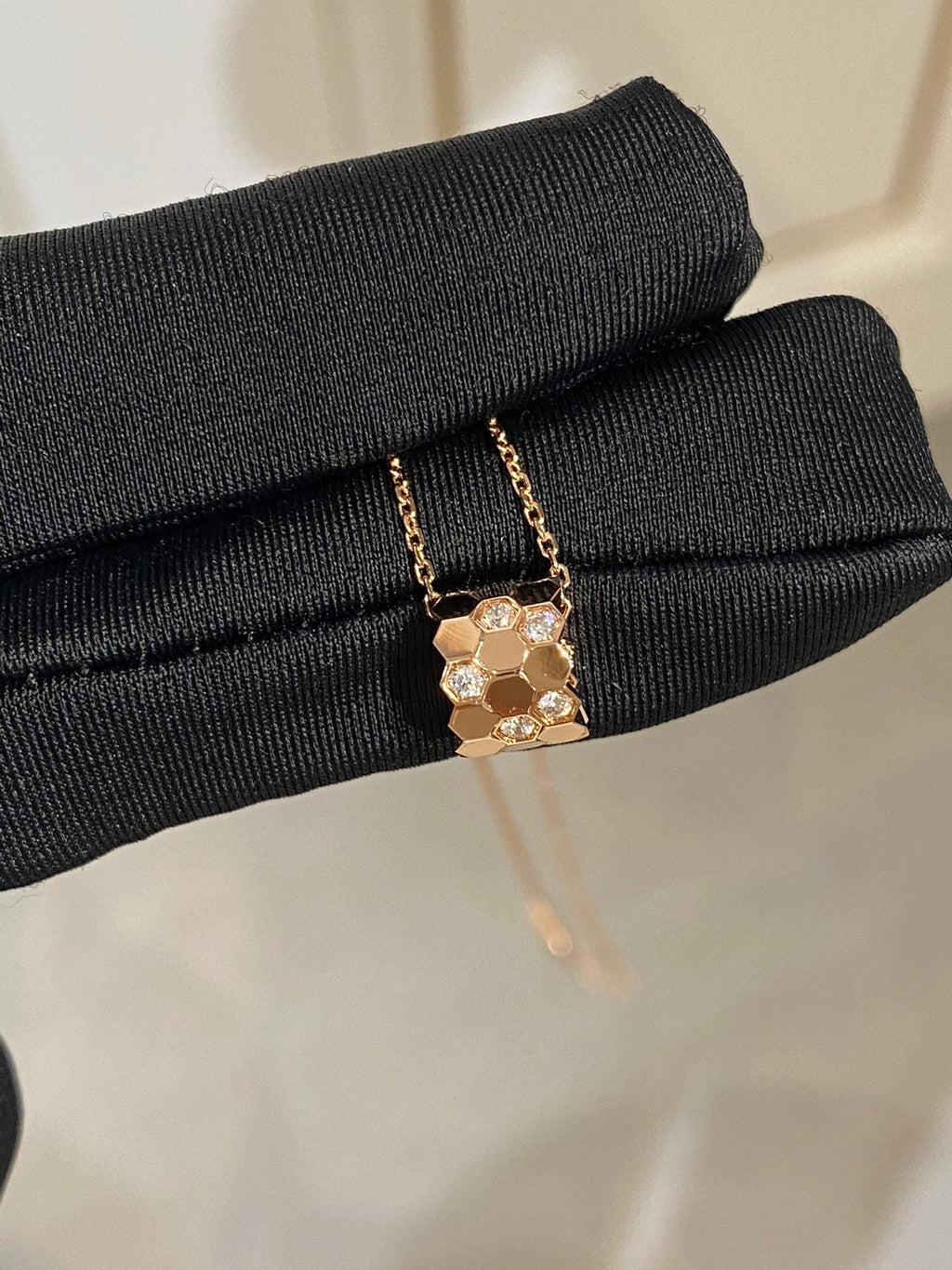 CHAUMET BEE LOVE DIAMOND NECKLACE